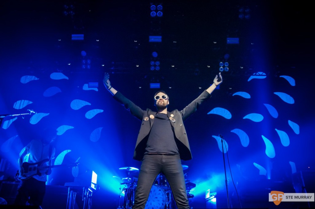 KASABIAN-at-OLYMPIA-THEATRE-by-STE-MURRAY-_-06